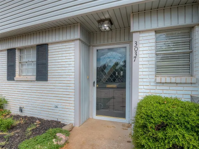 Photo 5 — 3037 W Wilshire Boulevard, Oklahoma City, OK 73116