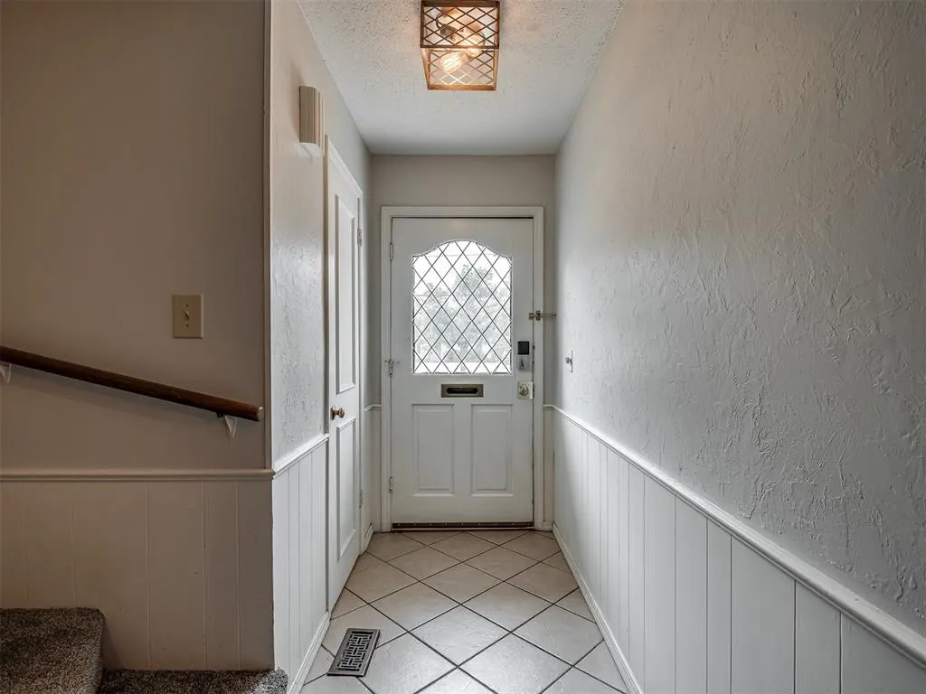 Photo 6 — 3037 W Wilshire Boulevard, Oklahoma City, OK 73116
