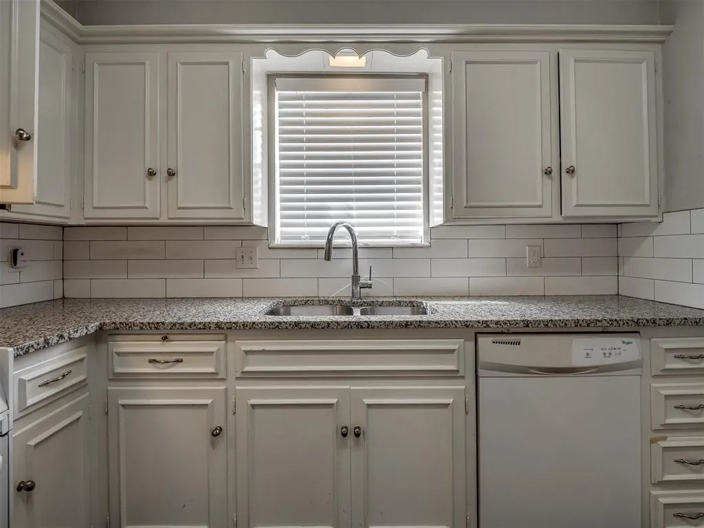 Photo 19 — 3037 W Wilshire Boulevard, Oklahoma City, OK 73116