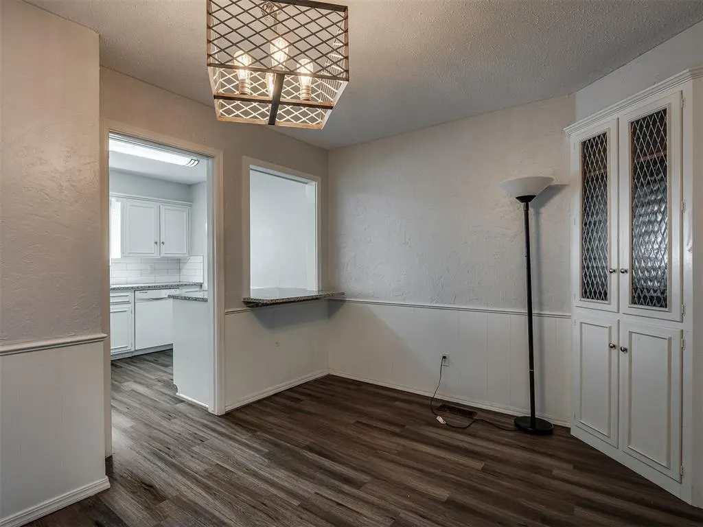 Photo 22 — 3037 W Wilshire Boulevard, Oklahoma City, OK 73116
