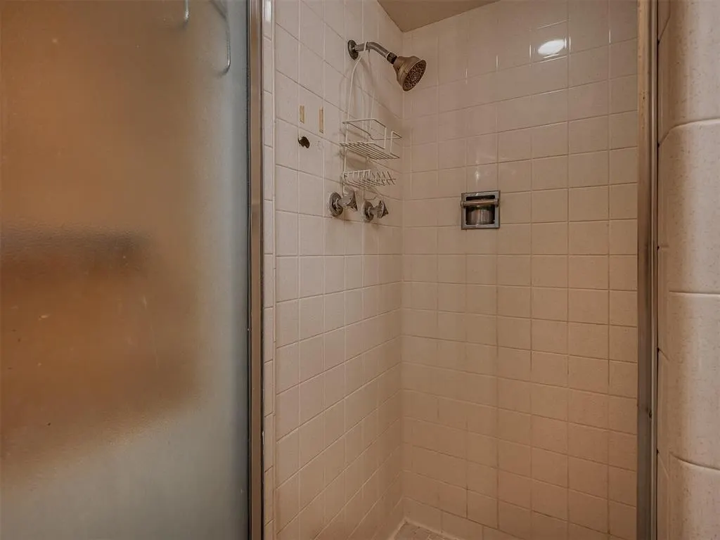 Photo 43 — 3037 W Wilshire Boulevard, Oklahoma City, OK 73116