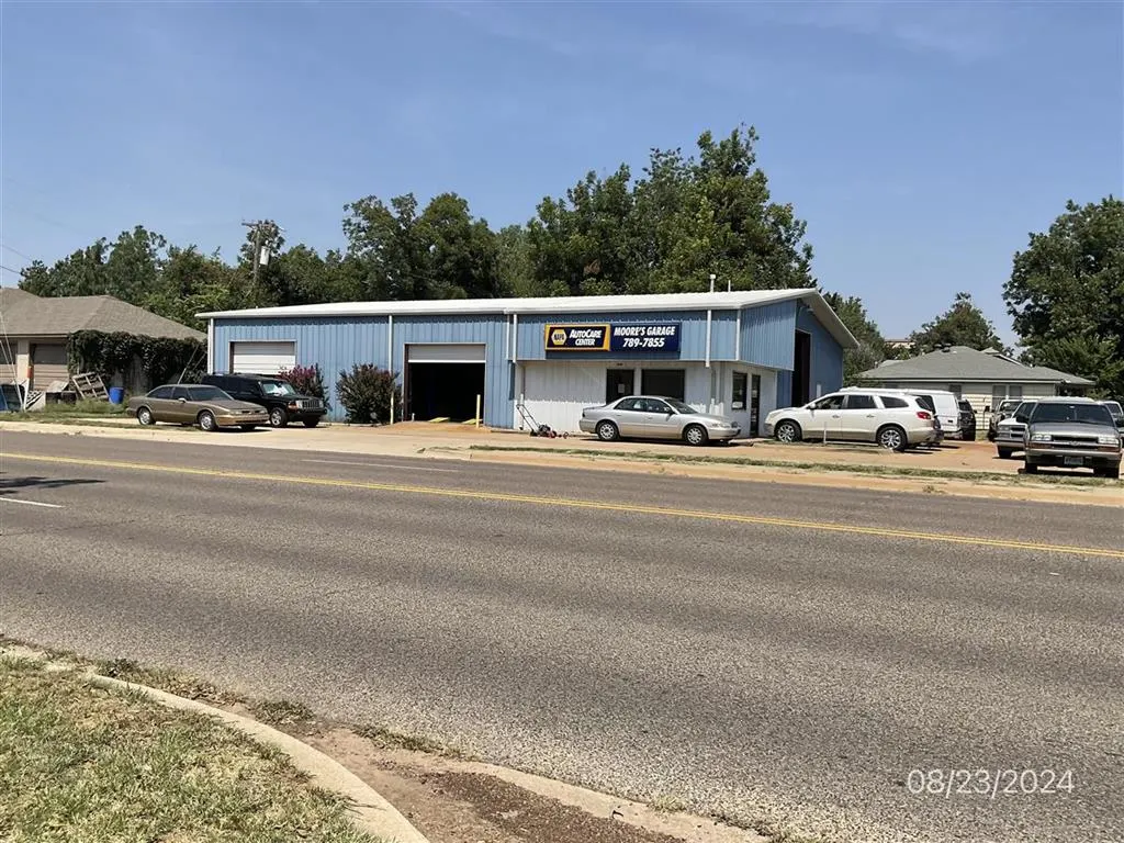 Front exterior — 6505 NW 36th Street, Bethany, OK 73008