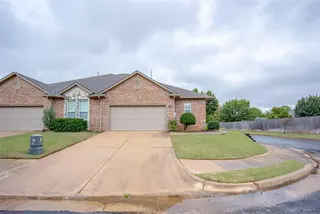 Sold home at 1640 Laurel Place