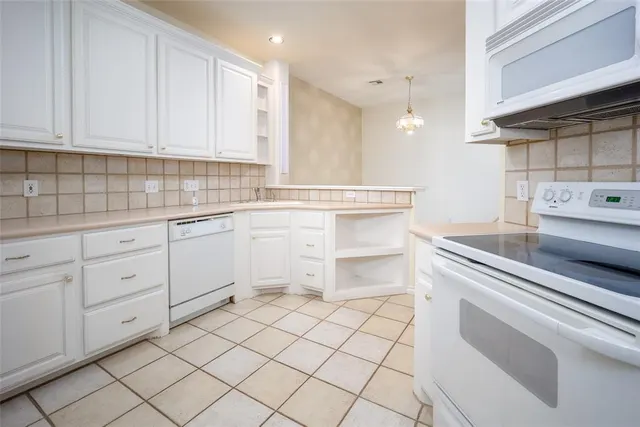 Photo 7 — 1640 Laurel Place, Edmond, OK 73003