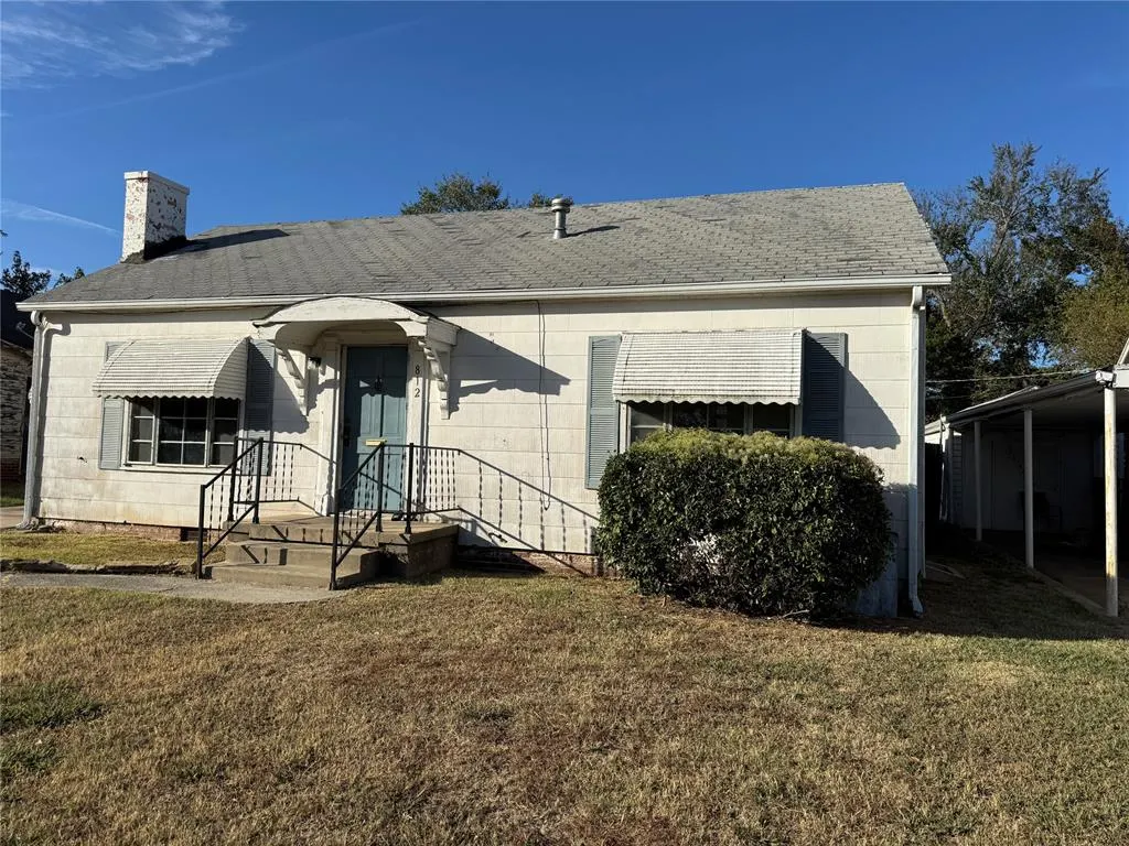 Front exterior — 812 Hoover Street, Seminole, OK 74868