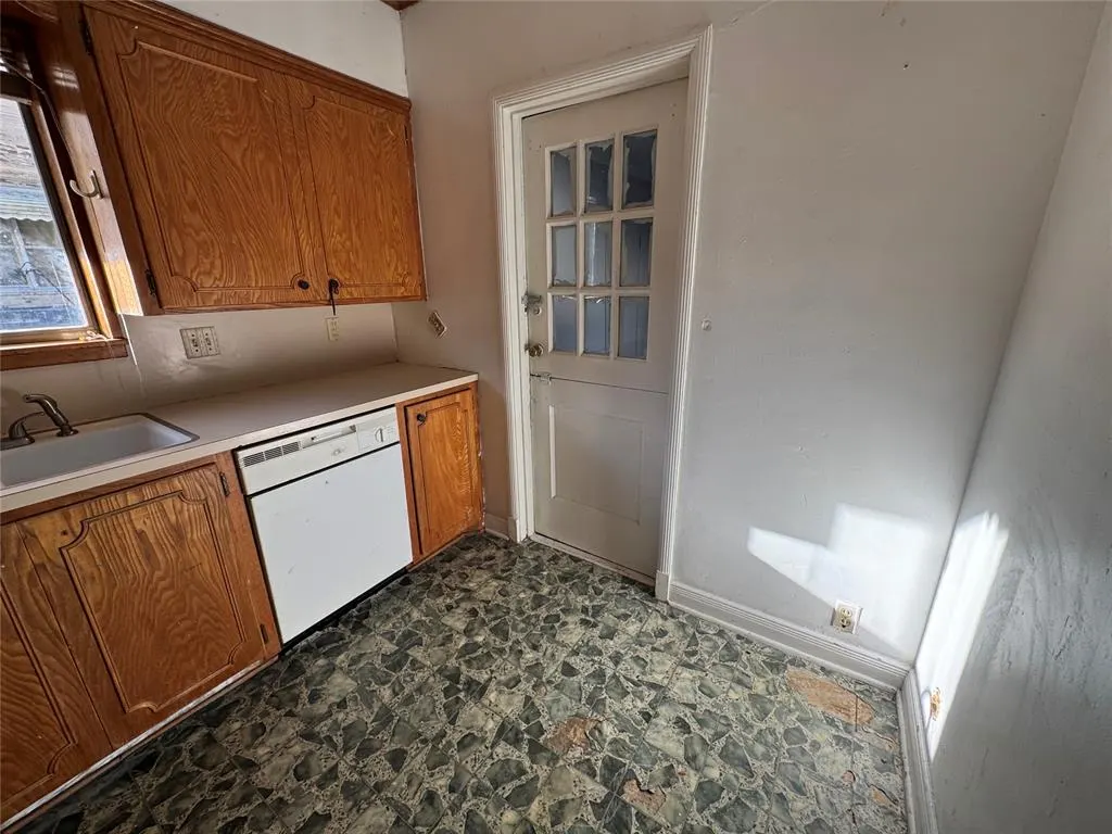 Photo 14 — 812 Hoover Street, Seminole, OK 74868