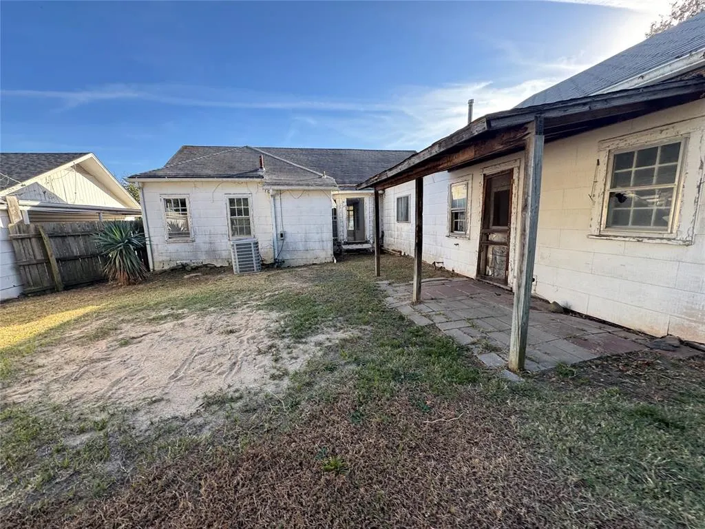 Photo 33 — 812 Hoover Street, Seminole, OK 74868