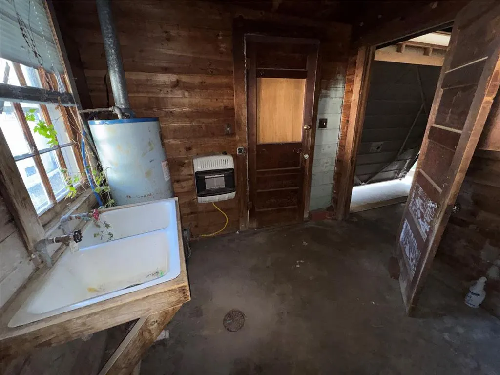 Photo 37 — 812 Hoover Street, Seminole, OK 74868