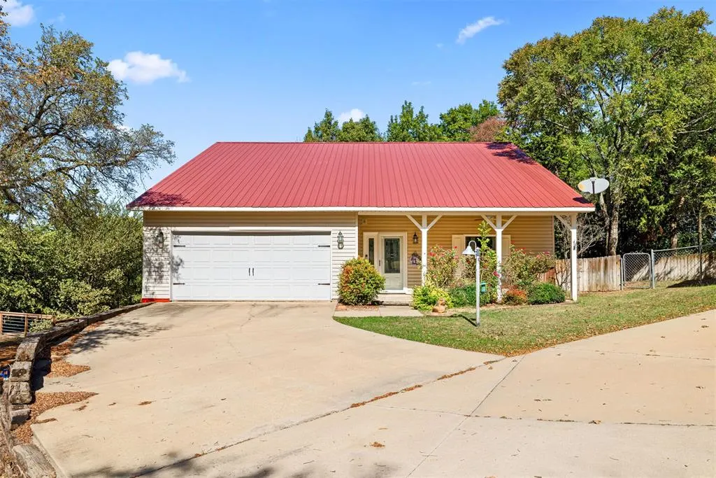 Photo 2 — 3278 Charles F Cooper Memorial Drive, Sulphur, OK 73086