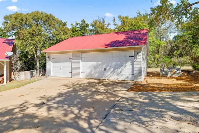 Photo 3 — 3278 Charles F Cooper Memorial Drive, Sulphur, OK 73086