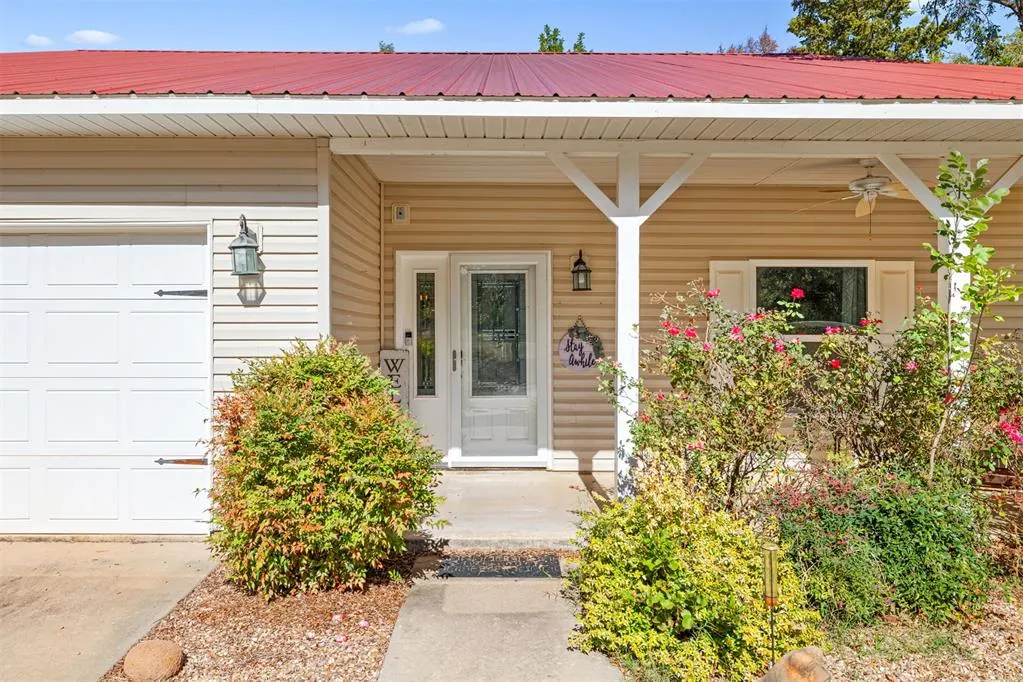 Photo 4 — 3278 Charles F Cooper Memorial Drive, Sulphur, OK 73086