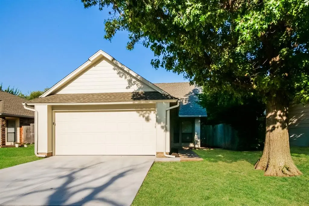 Front exterior — 7623 NW 105th Terrace, Oklahoma City, OK 73162