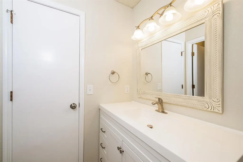 Photo 8 — 7623 NW 105th Terrace, Oklahoma City, OK 73162