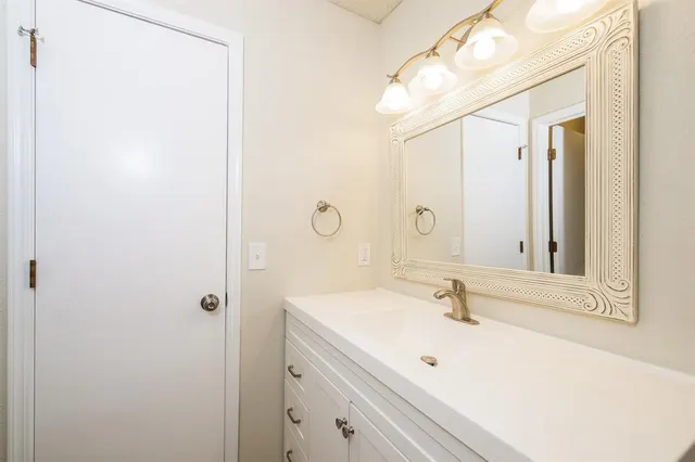 Photo 8 — 7623 NW 105th Terrace, Oklahoma City, OK 73162