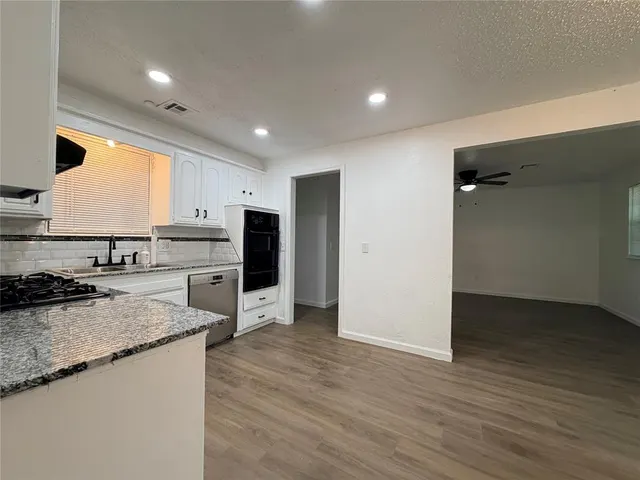 Photo 3 — 5313 Brookdale Drive, Oklahoma City, OK 73135
