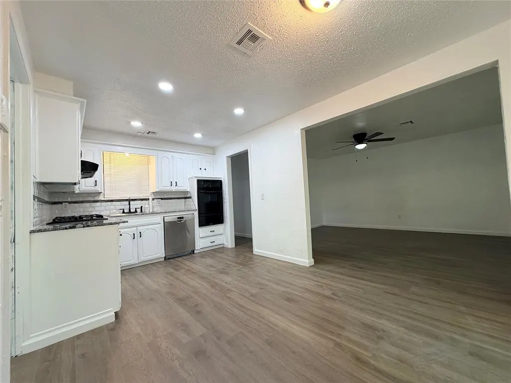 Photo 5 — 5313 Brookdale Drive, Oklahoma City, OK 73135