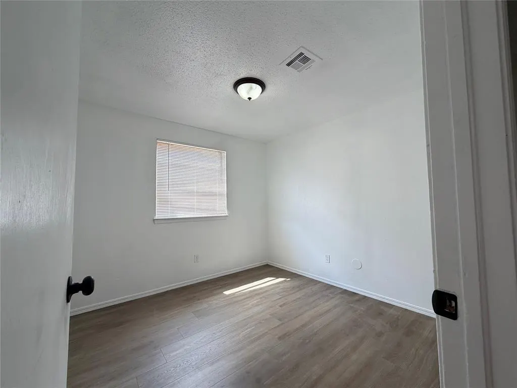 Photo 8 — 5313 Brookdale Drive, Oklahoma City, OK 73135