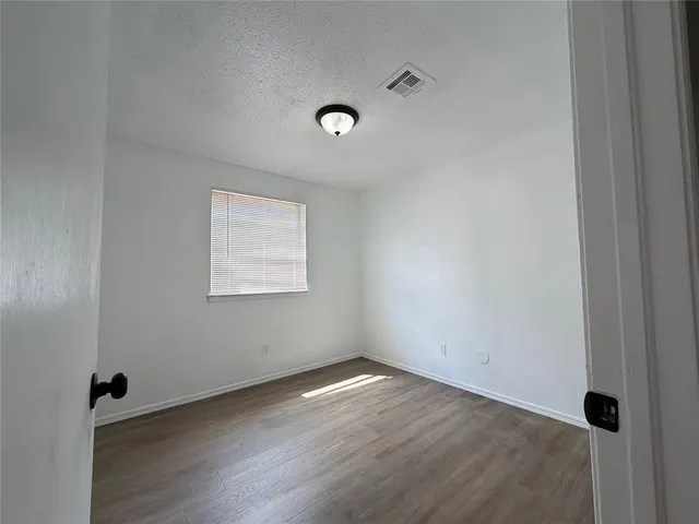 Photo 8 — 5313 Brookdale Drive, Oklahoma City, OK 73135