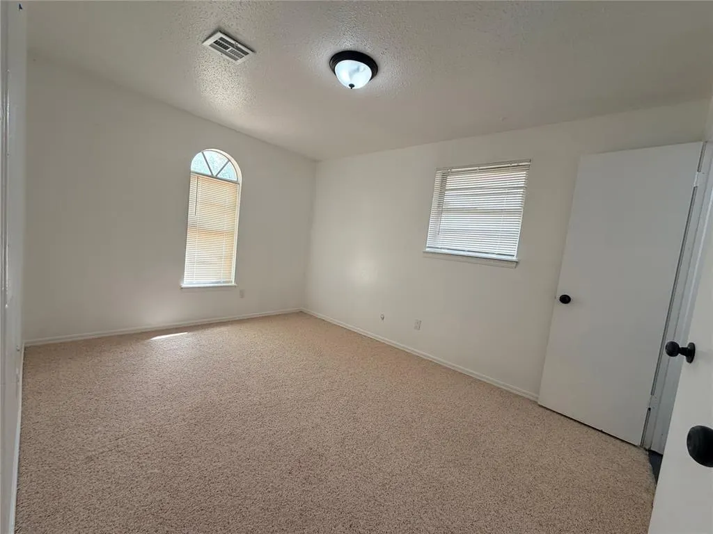 Photo 10 — 5313 Brookdale Drive, Oklahoma City, OK 73135