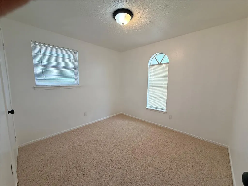 Photo 12 — 5313 Brookdale Drive, Oklahoma City, OK 73135