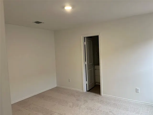 Photo 2 — 1902 Wolford Way, Norman, OK 73071