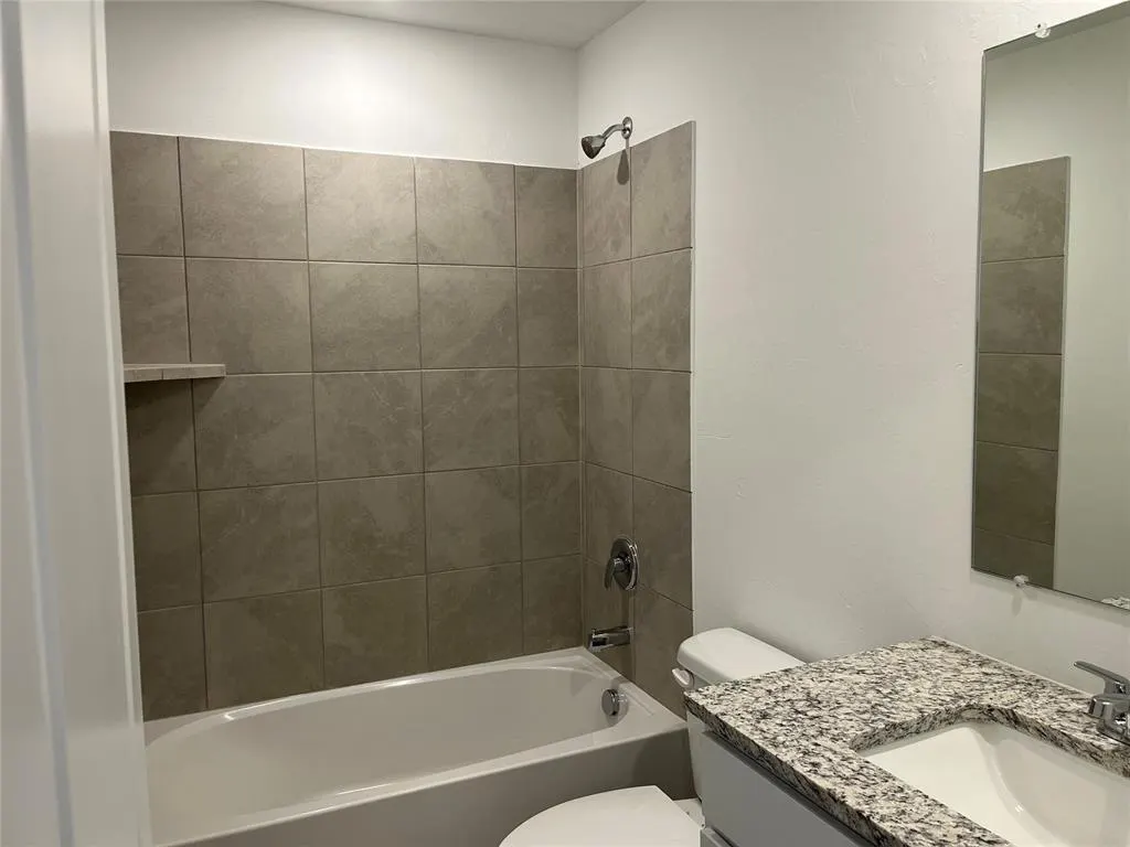 Photo 3 — 1902 Wolford Way, Norman, OK 73071