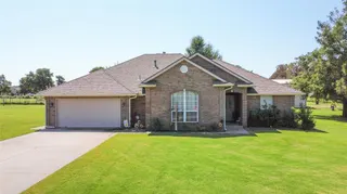 Sold home at 2305 Walnut Dr
