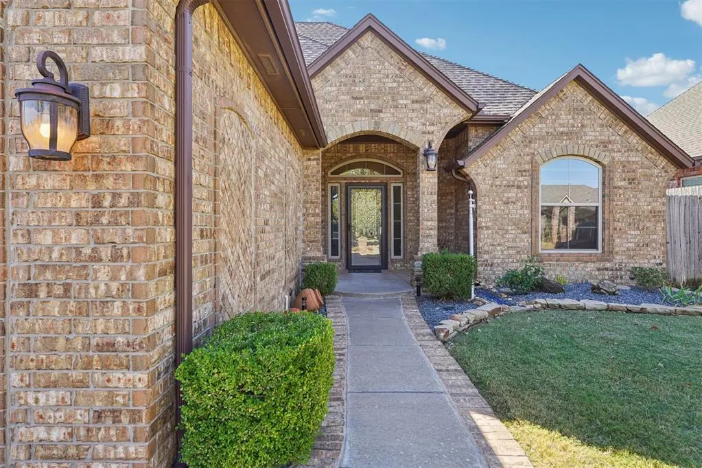 Photo 3 — 8900 NW 110th Street, Oklahoma City, OK 73162