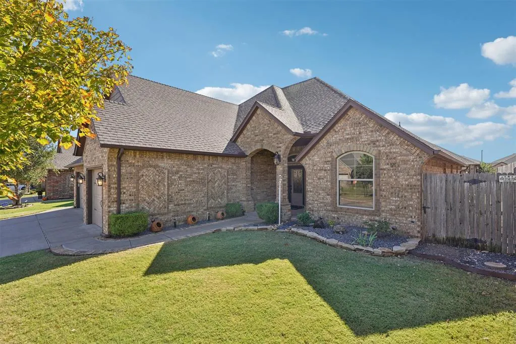 Photo 5 — 8900 NW 110th Street, Oklahoma City, OK 73162