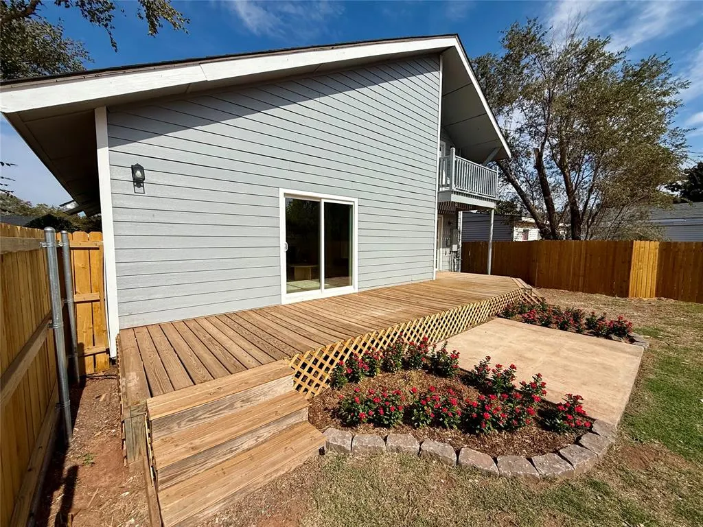 Photo 4 — 900 E ELM Street, Altus, OK 73521