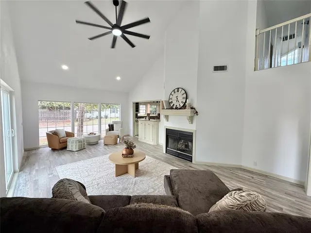 Photo 8 — 900 E ELM Street, Altus, OK 73521