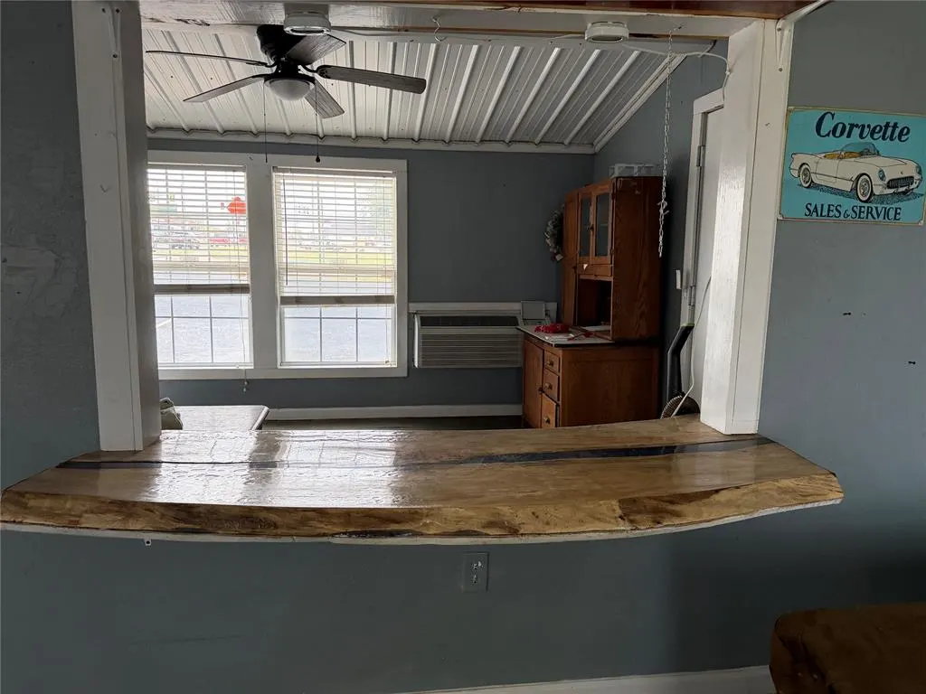 Photo 13 — 421 N Harrison Avenue, Shawnee, OK 74801
