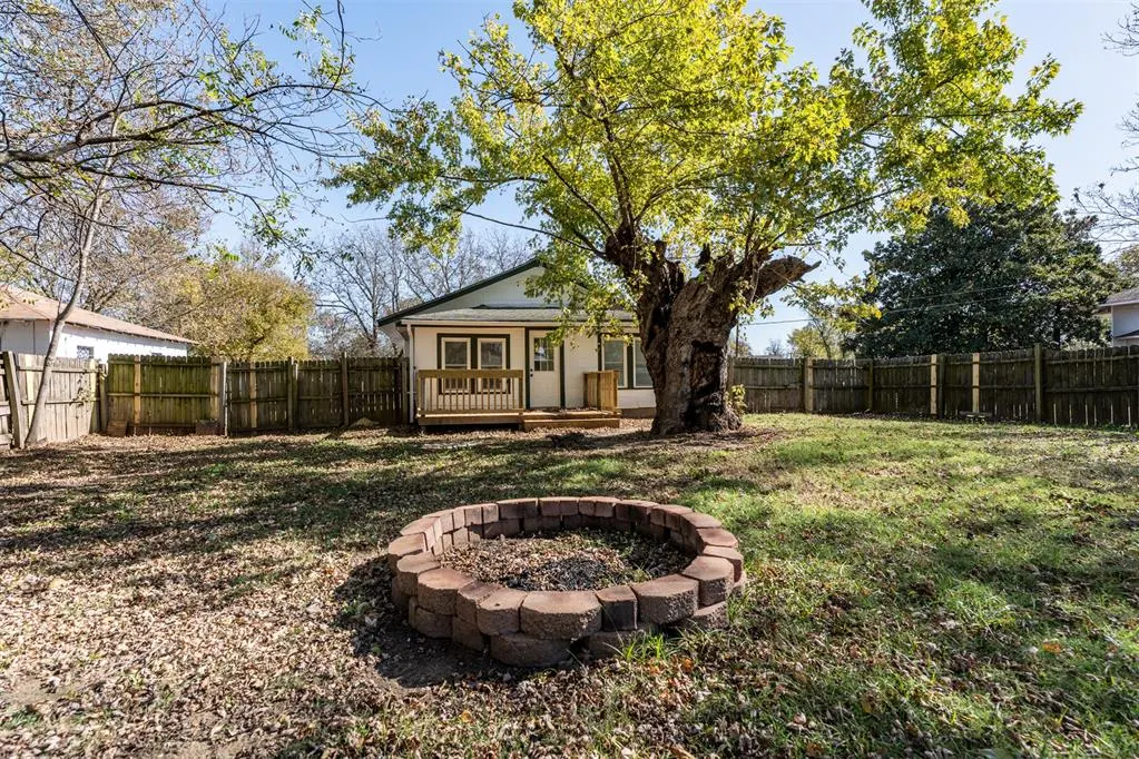 Photo 21 — 121 S Seventh Street, Okemah, OK 74859