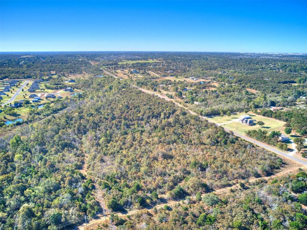 Photo 3 — 460 N Hiwassee Road, Choctaw, OK 73020