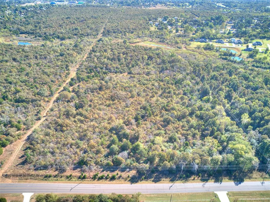 Photo 7 — 460 N Hiwassee Road, Choctaw, OK 73020