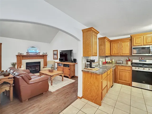 Photo 3 — 375 NE 9th Place, Newcastle, OK 73065