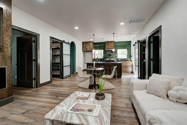 Photo 7 — 520 SW 31st Street, Oklahoma City, OK 73109