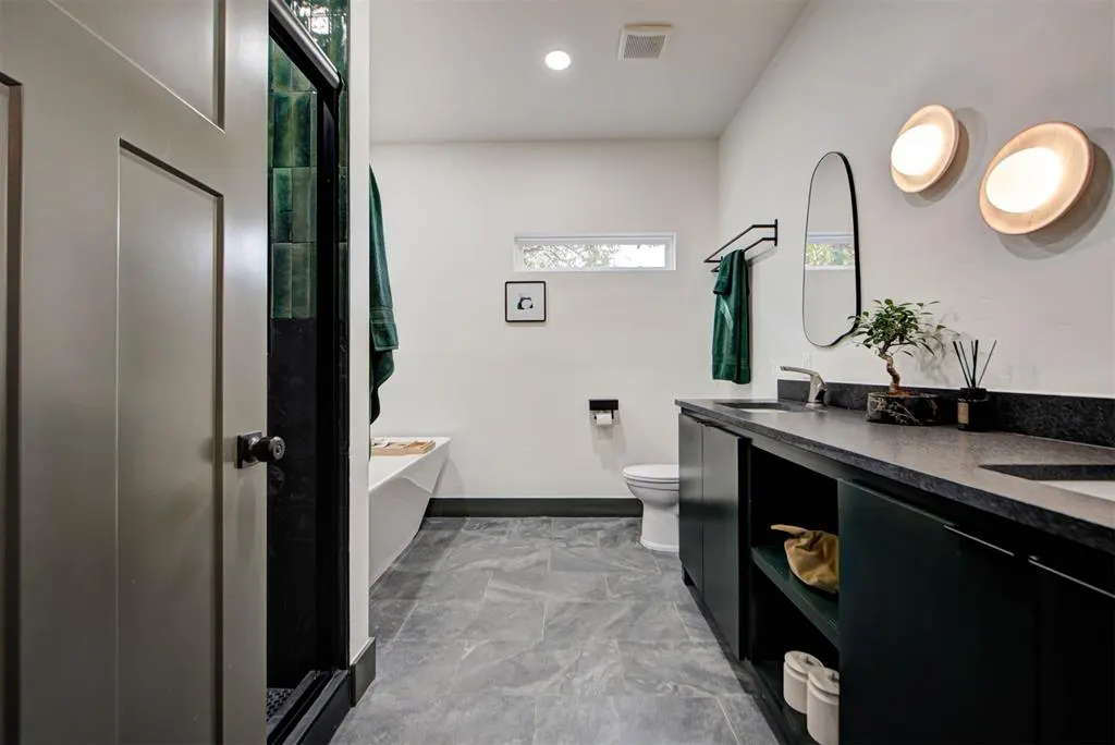 Photo 31 — 520 SW 31st Street, Oklahoma City, OK 73109