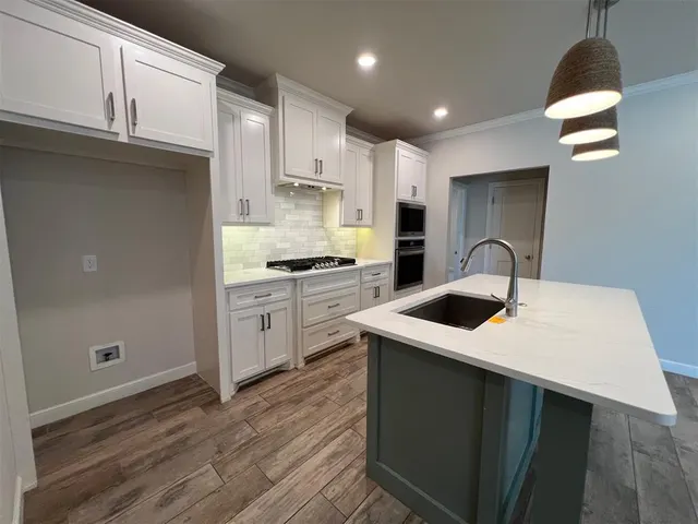 Photo 6 — 15700 Rockwell Park Lane, Edmond, OK 73013