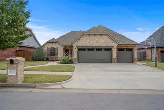 Sold home at 8412 NW 134th Street