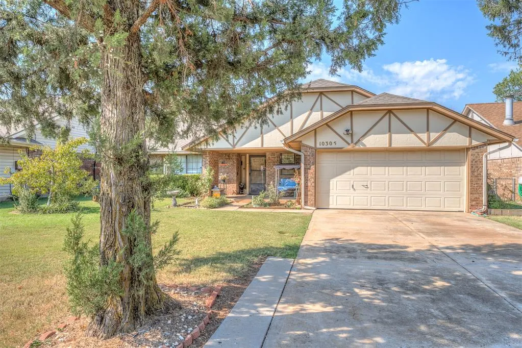 Photo 3 — 10305 S Fairview Drive, Oklahoma City, OK 73159