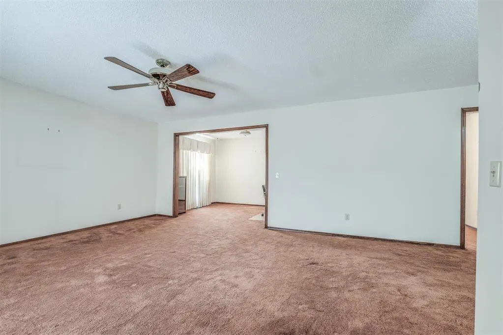 Photo 15 — 10305 S Fairview Drive, Oklahoma City, OK 73159