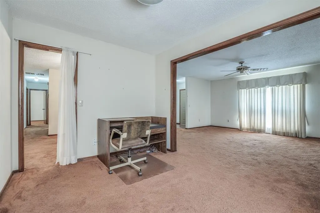 Photo 18 — 10305 S Fairview Drive, Oklahoma City, OK 73159