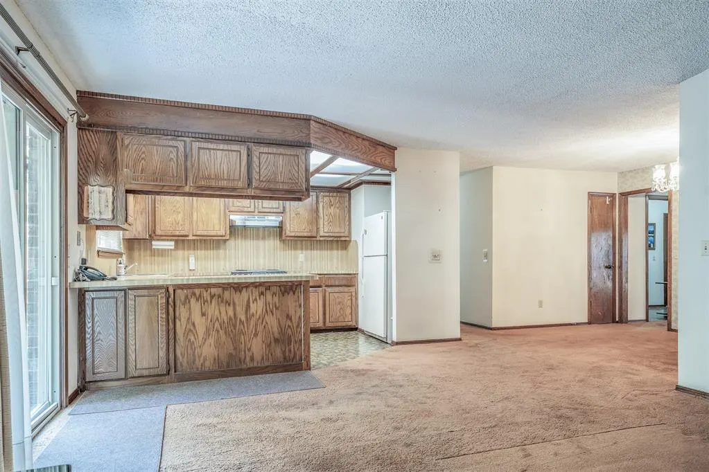 Photo 24 — 10305 S Fairview Drive, Oklahoma City, OK 73159