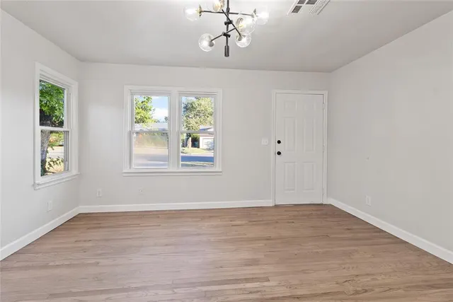 Photo 5 — 2332 NW 36th Street, Oklahoma City, OK 73112