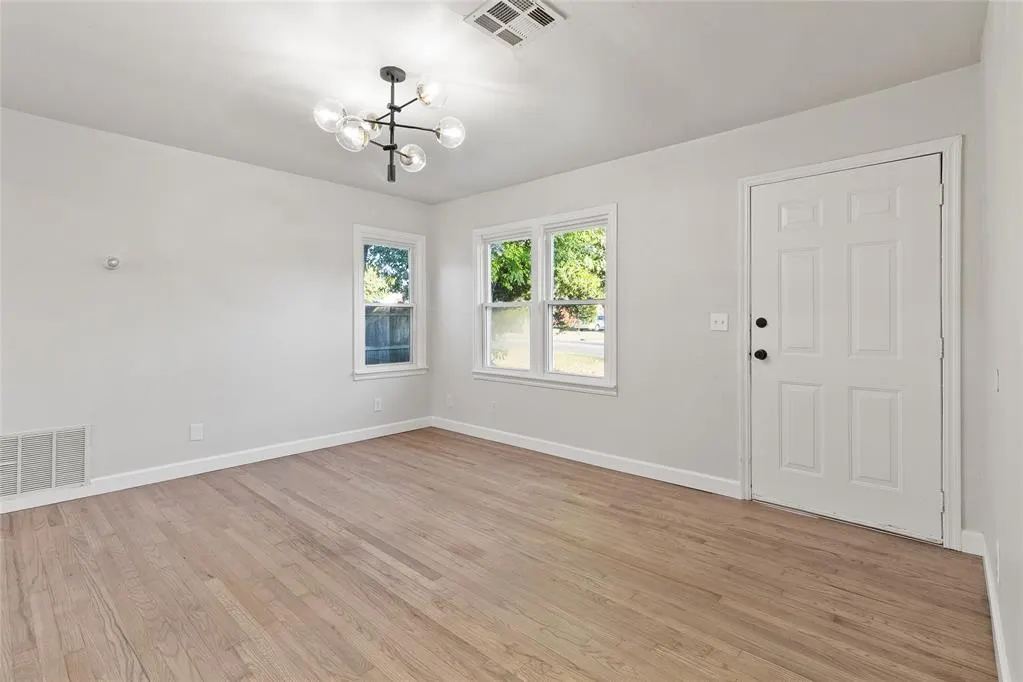 Photo 7 — 2332 NW 36th Street, Oklahoma City, OK 73112