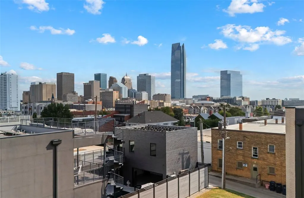 Photo 5 — 628 NW 7th Street, Oklahoma City, OK 73102