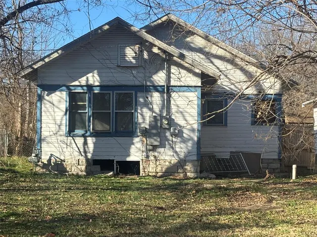 Photo 2 — 641 N Broadway, Shawnee, OK 74801