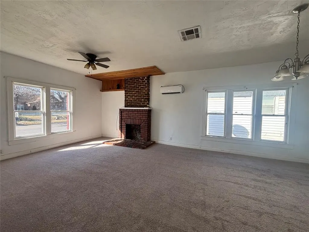 Photo 19 — 641 N Broadway, Shawnee, OK 74801