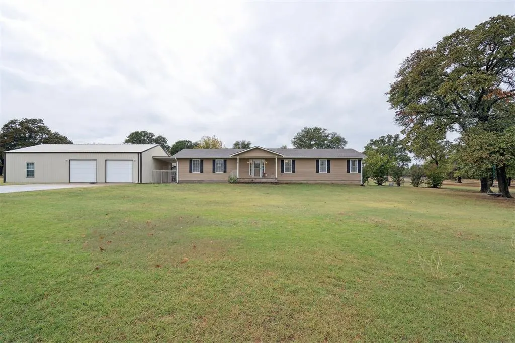 Photo 2 — 3718 N Bryan Avenue, Shawnee, OK 74804